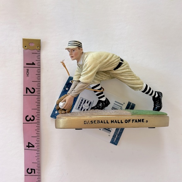 National Baseball Hall of Fame & Museum Sculpture Collection - Picture 8 of 10